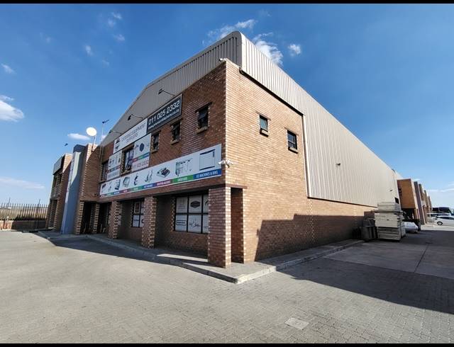 1,111M² WAREHOUSE TO LET IN AIRPORT PARK